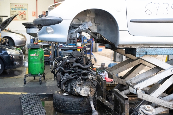 Comprar un motor en un desguace