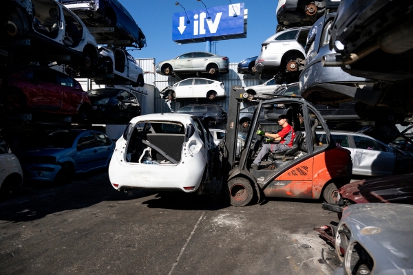 Qué significa compro coches de desguace