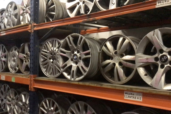 Ventajas de comprar una rueda de repuesto en un desguace