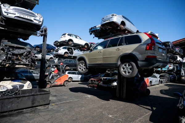 Ventajas de vender tu coche a un desguace autorizado